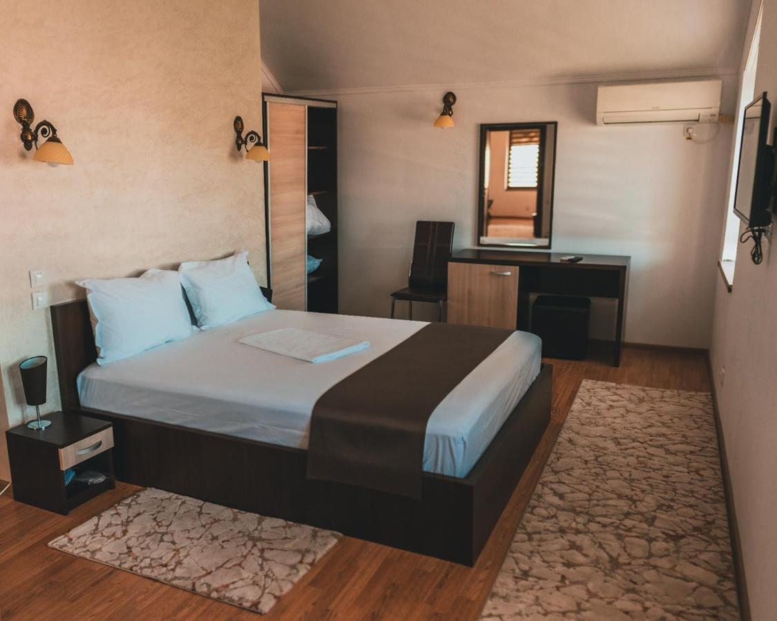 Delta Est Hotel & Restaurant Sulina Kültér fotó