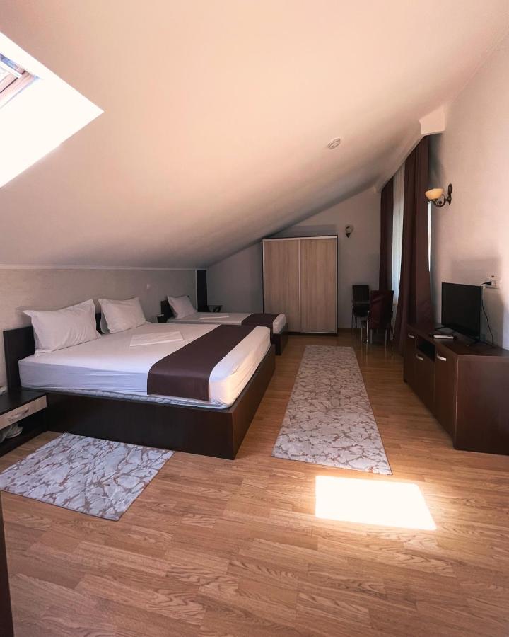 Delta Est Hotel & Restaurant Sulina Kültér fotó