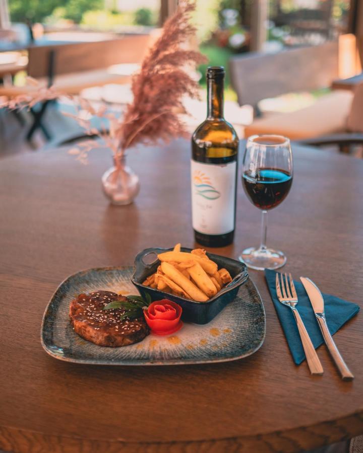Delta Est Hotel & Restaurant Sulina Kültér fotó